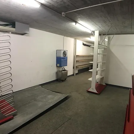 Hostal Backpacker Alte Brauerei St Moritz