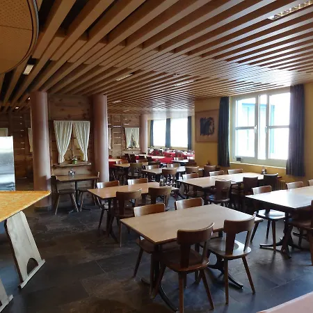 Backpacker Alte Brauerei Hostal St Moritz
